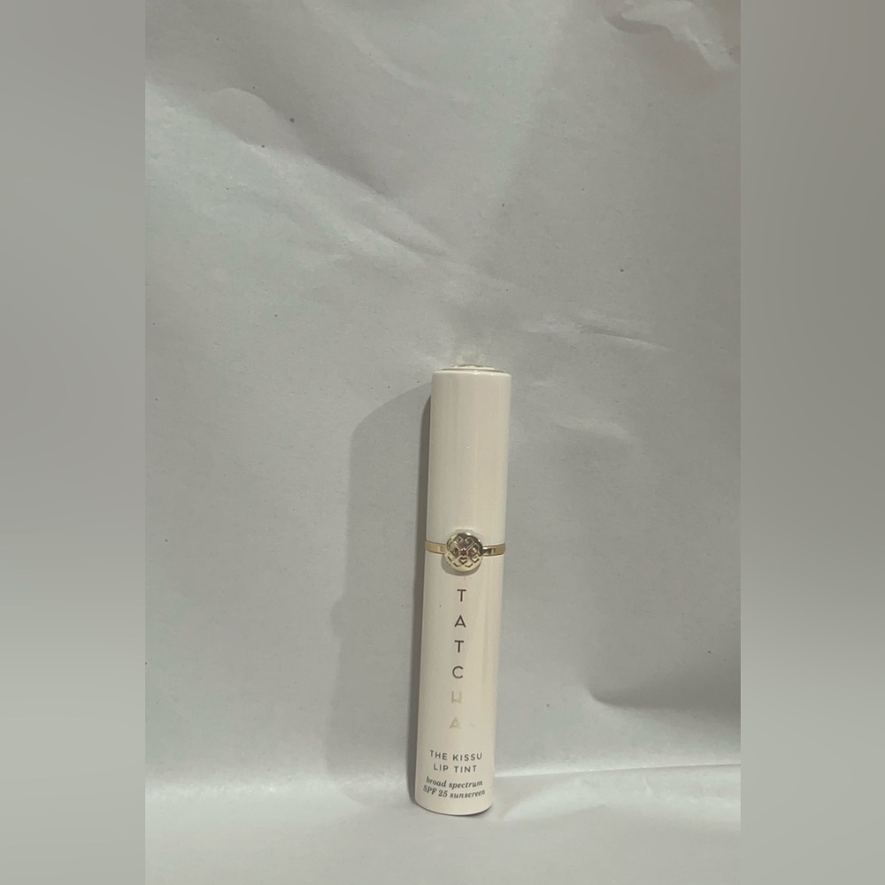 Tatcha The Kissu Lip Broad Spectrum SPF 25 Sunscreen in “Plum Blossom.” NWOB.